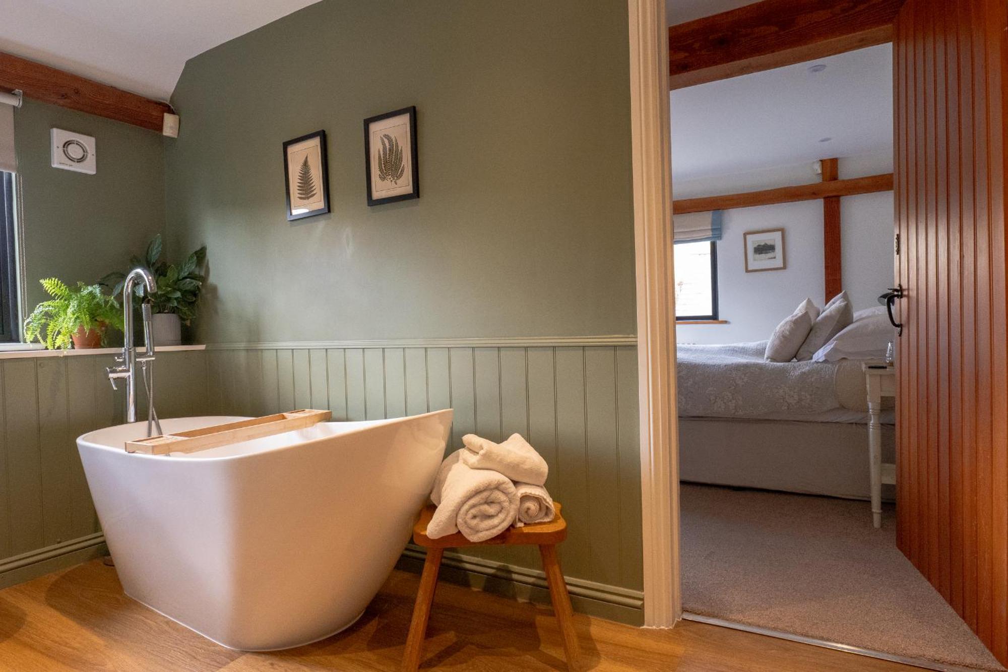 ローチェスター North Downs Barn Bed & Breakfast エクステリア 写真