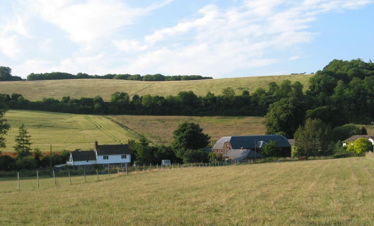 ローチェスター North Downs Barn Bed & Breakfast エクステリア 写真