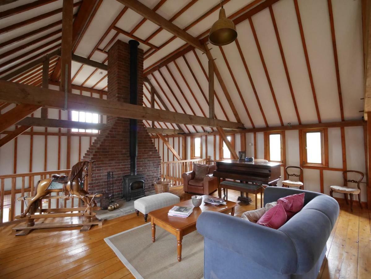 ローチェスター North Downs Barn Bed & Breakfast エクステリア 写真